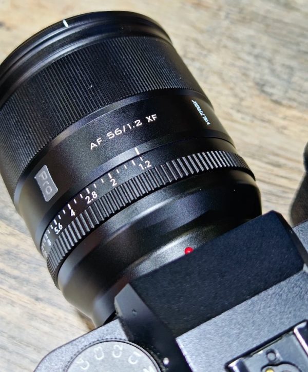 Viltrox 唯卓仕 AF 56mm F1.2 PRO 富士 XF卡口 APSC 自動對焦 超大光圈鏡頭：圖片 3